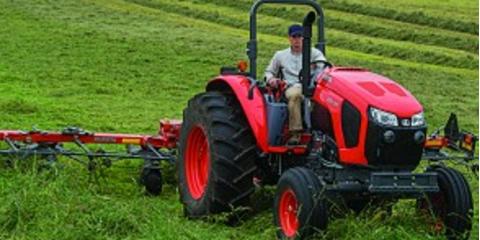 Beginner&#39;s Tips for Safely Driving a Tractor